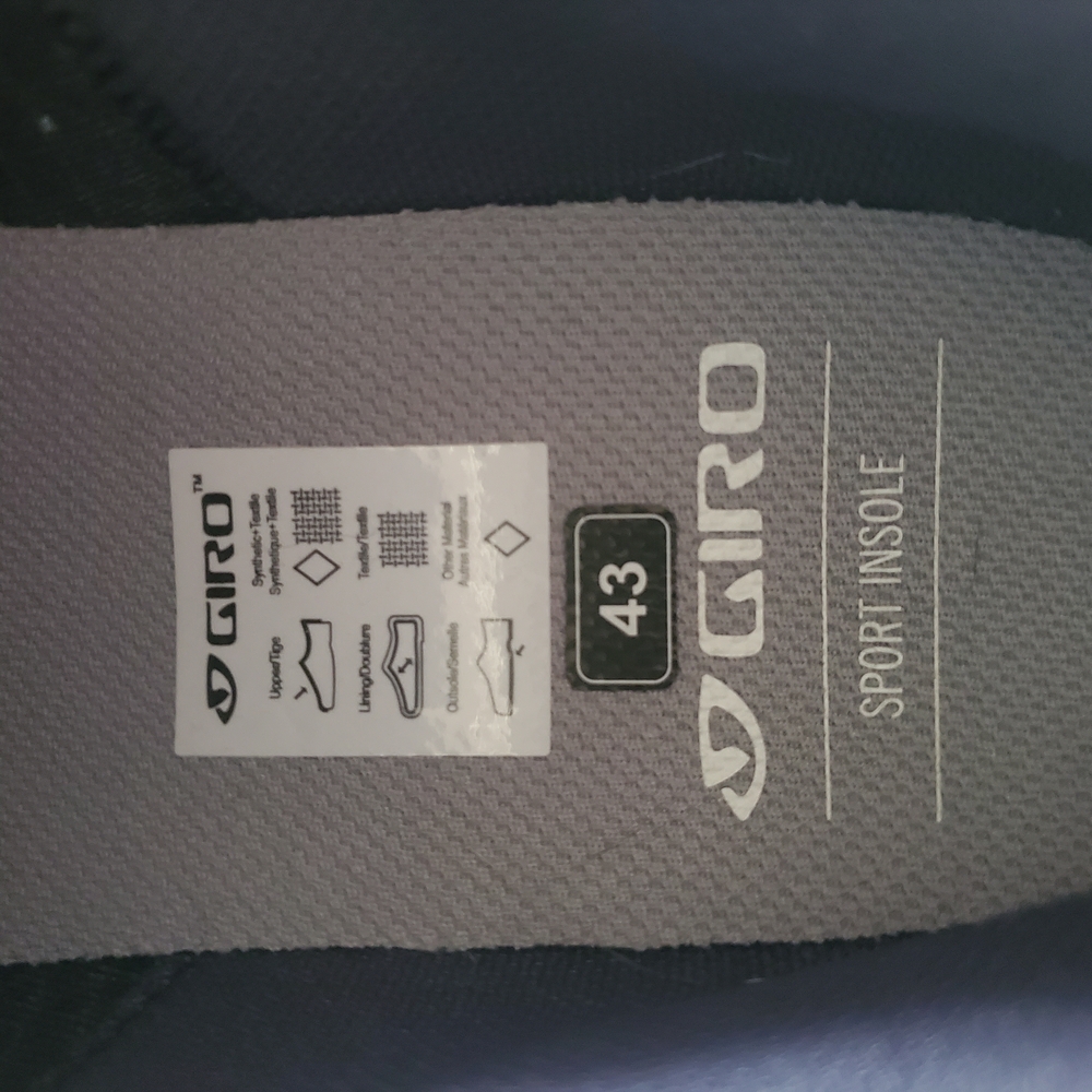 Giro Black Athletic Cycling Shoes with Velcro Straps - Picture 2 of 5